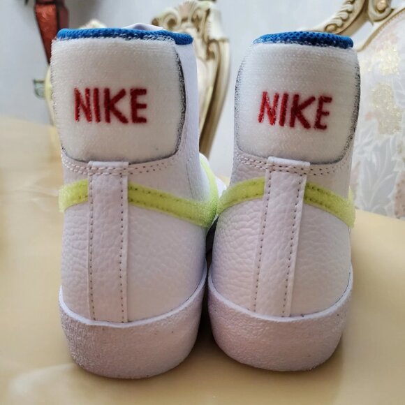Nike Blazer Mid 77 (GS) Shoe Size 5Y White/Light Lemon Twist Style DQ1042 100 - Picture 10 of 13